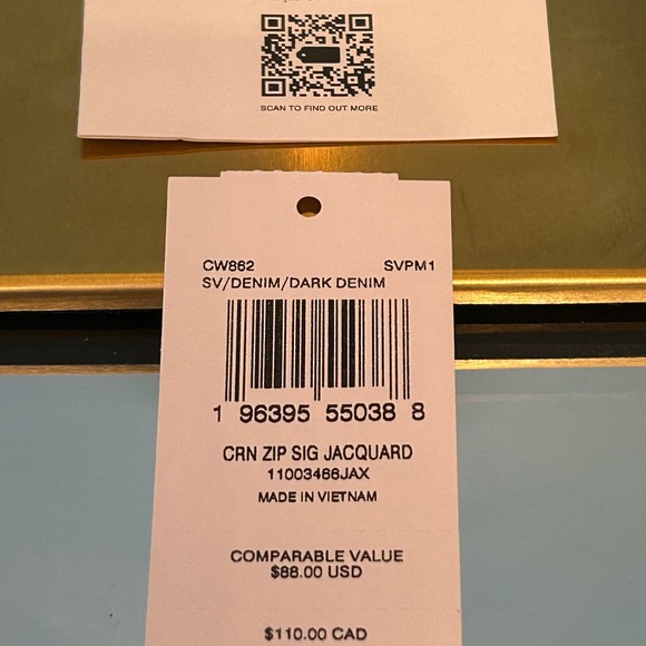 Coach Signature Navy Blue Wristlet Approx. 6 x 4 NWT - Picture 10 of 11